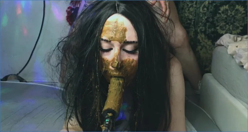Sweet Betty Parlour riehuu likaisesti kahden törkeän luun kanssa - kakkavideo